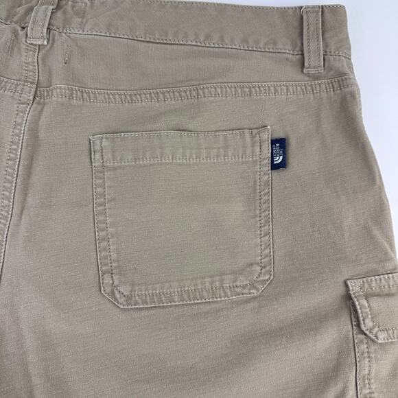 The North Face Khaki Shorts Womens Sz 8 - Picture 4 of 8
